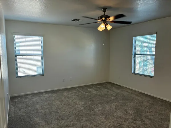 $1,695 | 9646 North 82nd Glen, Peoria, AZ 85345