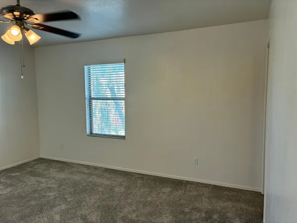 $1,695 | 9646 North 82nd Glen, Peoria, AZ 85345