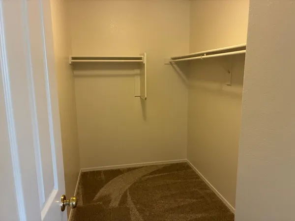 $1,695 | 9646 North 82nd Glen, Peoria, AZ 85345