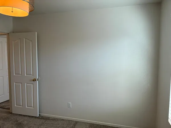 $1,695 | 9646 North 82nd Glen, Peoria, AZ 85345