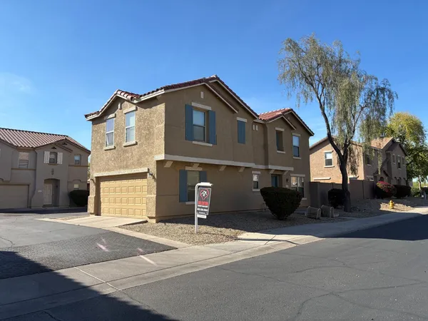$1,695 | 9646 North 82nd Glen, Peoria, AZ 85345