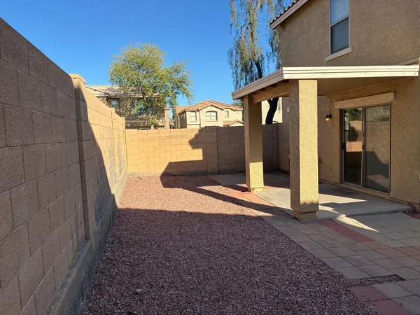 $1,695 | 9646 North 82nd Glen, Peoria, AZ 85345