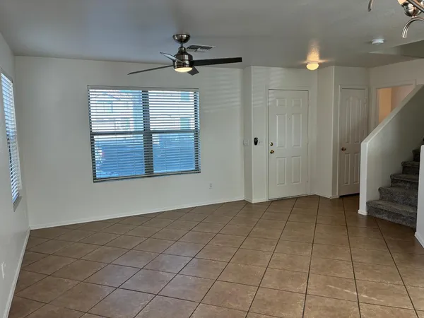 $1,695 | 9646 North 82nd Glen, Peoria, AZ 85345