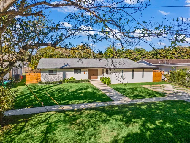 $2,400,000 | 2451 Northeast 199th Street, Miami, FL 33180