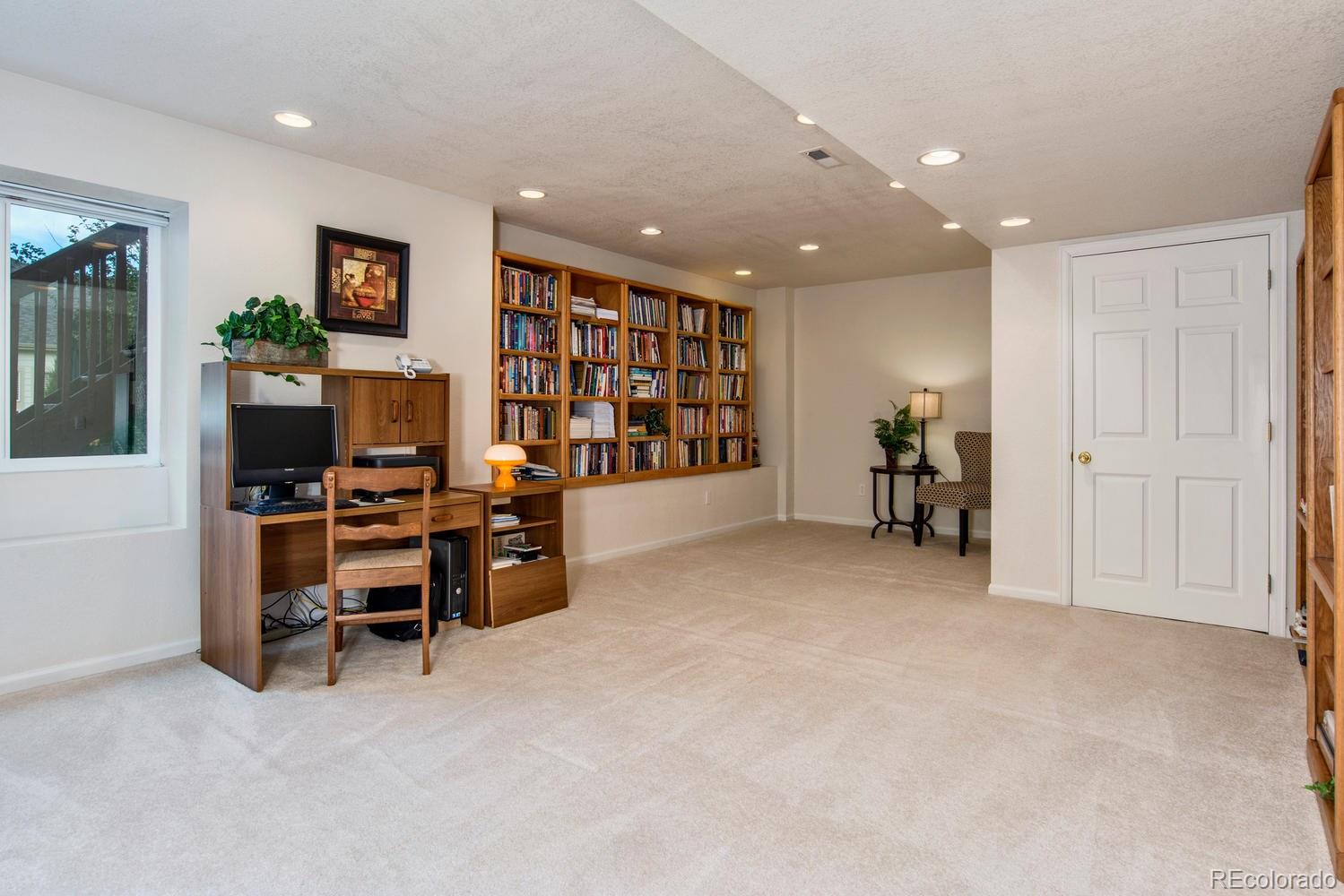 389 West Rose Finch Circle Highlands Ranch, CO 80129 - Photo 23 of 35 Gallery Image 23