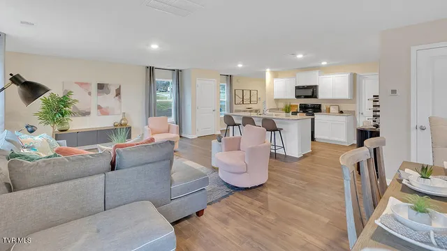 $344,999 | 112 Golden Rod Dr Bluff, Bluff City, TN 37618