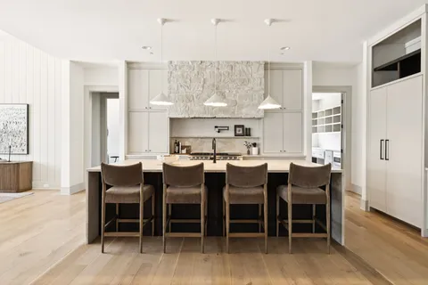 $5,500,000 | 3726 Woodlawn Drive, Nashville, TN 37215