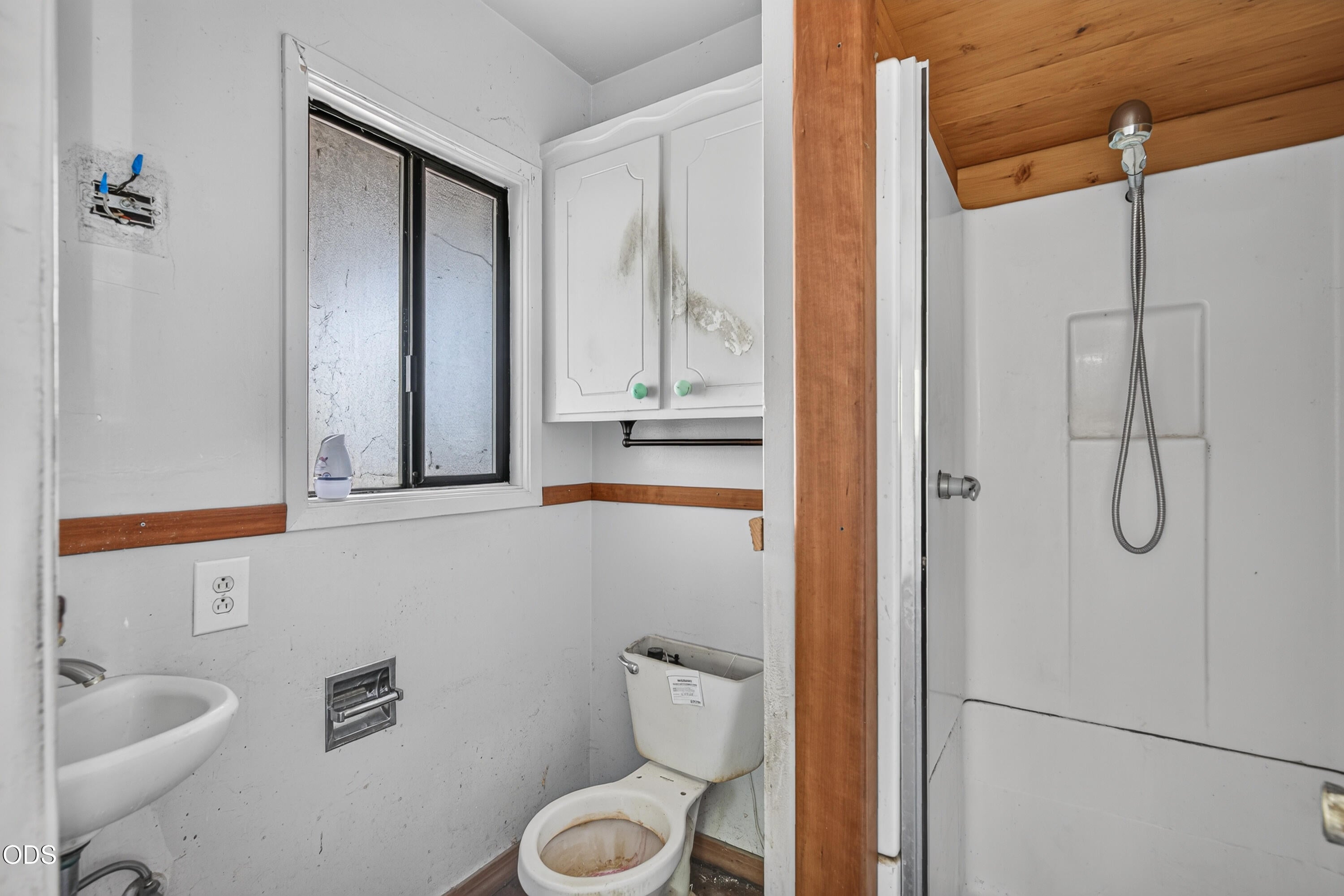 3575 Hanley Road Central Point, OR 97502 - Photo 14 of 25 Gallery Image 14