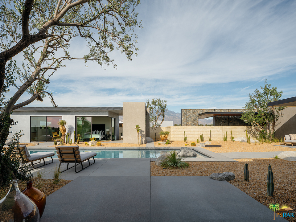 2 Echo Lane Rancho Mirage, CA 92270 - Photo 40 of 40 a view of a living room and entryway