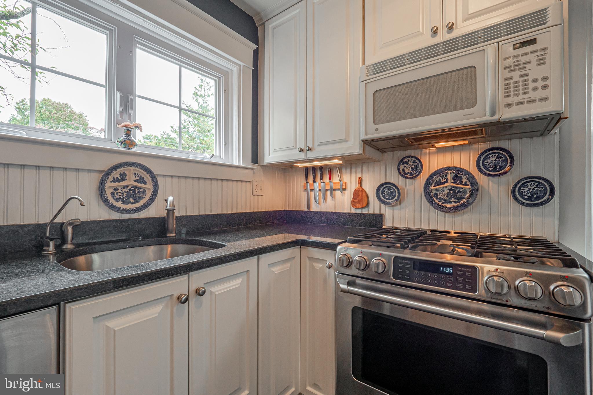 126 Colfax Road Havertown, PA 19083 - Photo 15 of 38