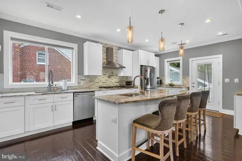 $1,500,000 | 3717 30th Place Northeast, Washington, DC 20018