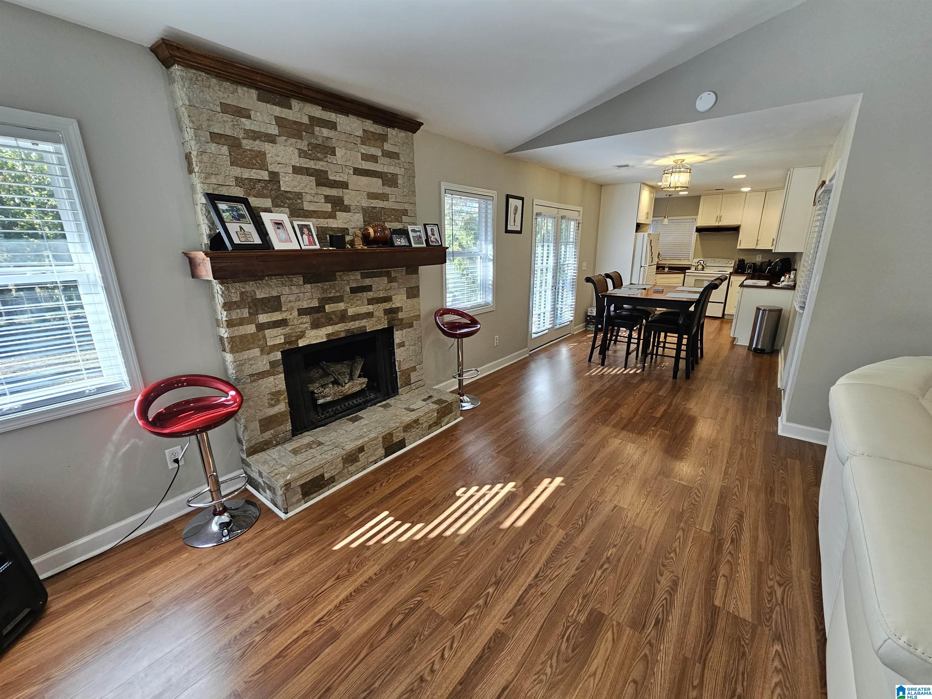 1436 Farmington Road Birmingham, AL 35235 - Photo 3 of 17