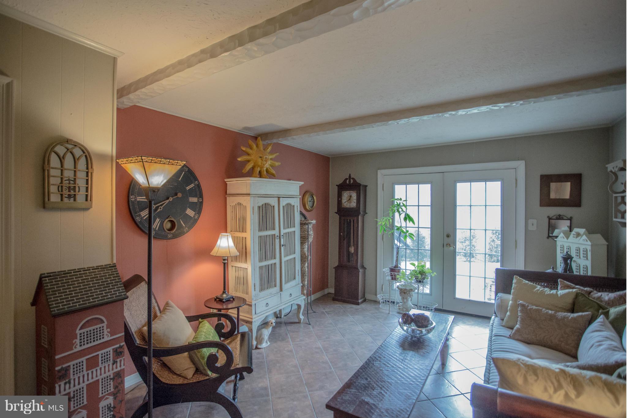 8556 Stonewall Road Manassas, VA 20110 - Photo 12 of 28 Family Room