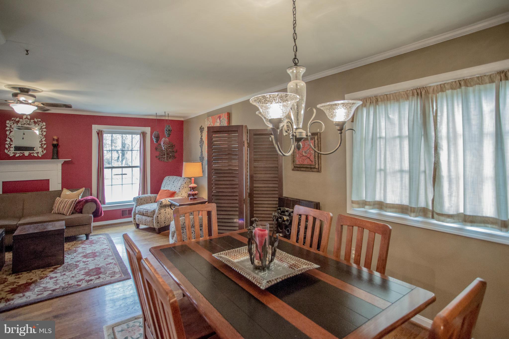 8556 Stonewall Road Manassas, VA 20110 - Photo 10 of 28 Dining Room