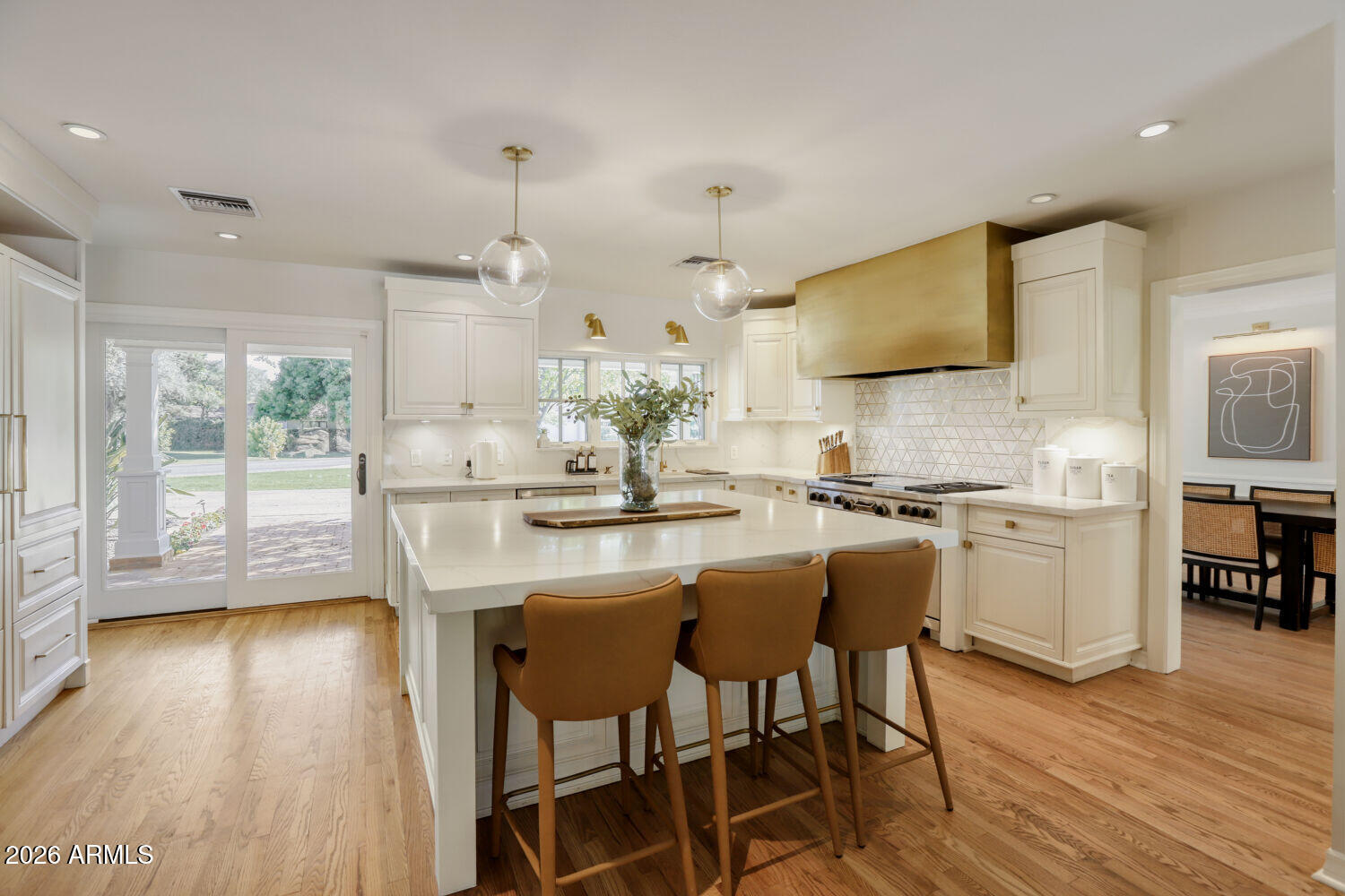 330 West Lawrence Road Phoenix, AZ 85013 - Photo 9 of 34 The warm, inviting heart of the home