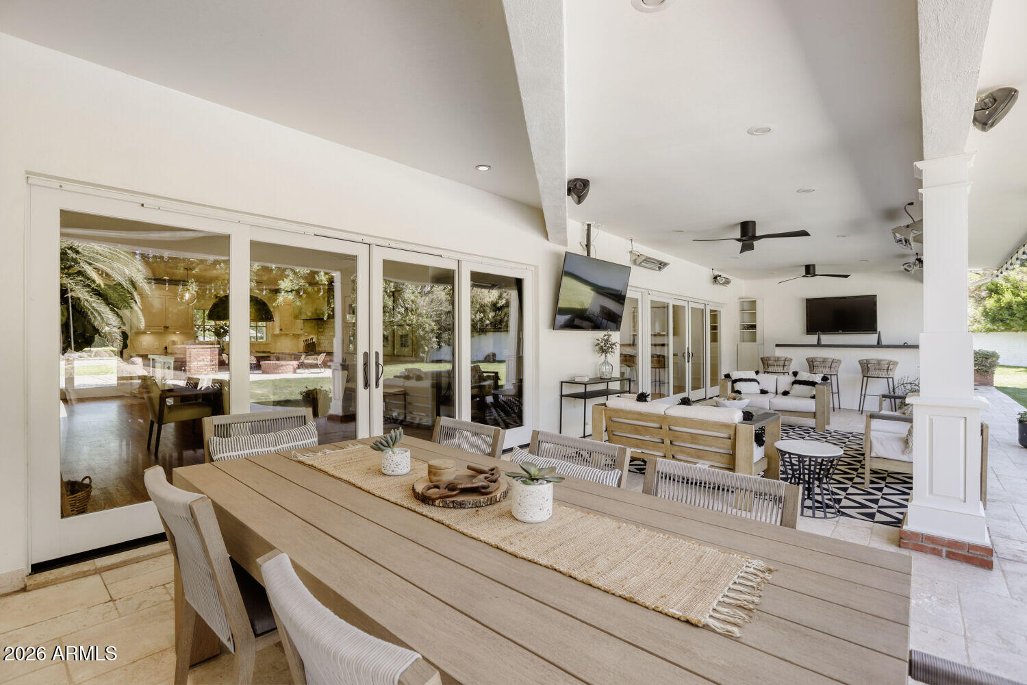 330 West Lawrence Road Phoenix, AZ 85013 - Photo 26 of 34 Ultimate outdoor family living room