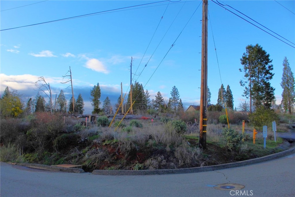 13925 Creston Road Magalia, CA 95954 - Photo 5 of 5 a view of a garden