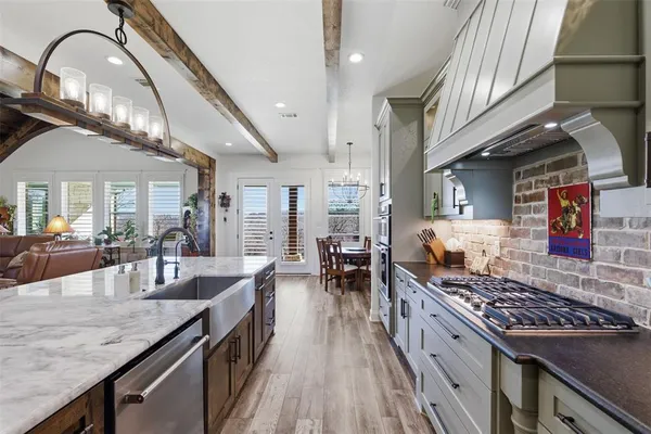 $899,000 | 208 Shady Oaks Drive, Runaway Bay, TX 76426