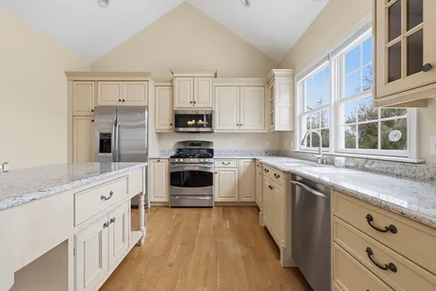 $899,900 | 900 Lynnfield Street, Unit 37, Lynnfield, MA 01940