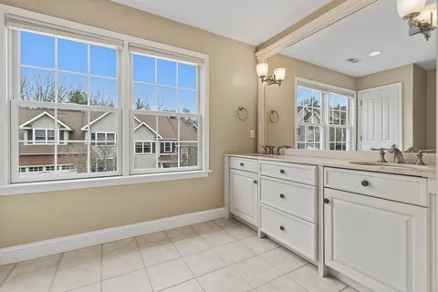 $899,900 | 900 Lynnfield Street, Unit 37, Lynnfield, MA 01940