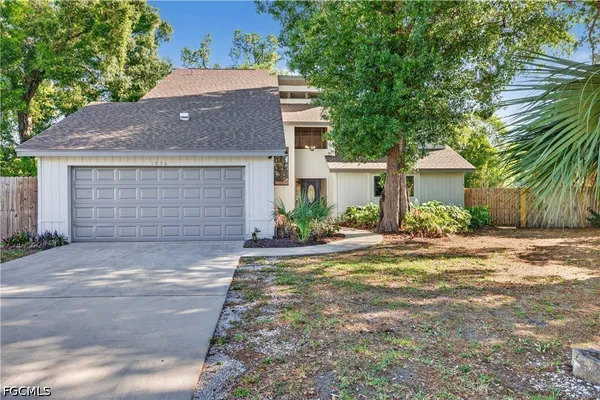 $7,000 | 1576 Beechwood Trail, Fort Myers, FL 33919