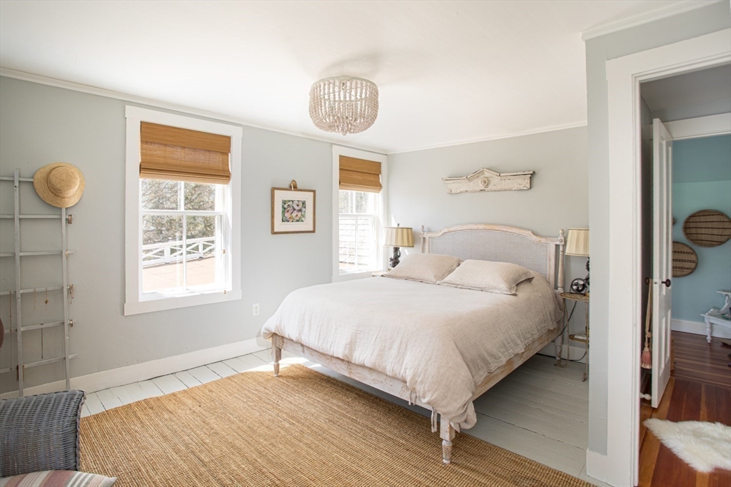 41 Drift Road Westport, MA 02790 - Photo 25 of 38