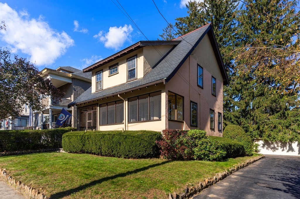 21 Naples Road Salem, MA 01970 - Photo 2 of 42 Gallery Image 2