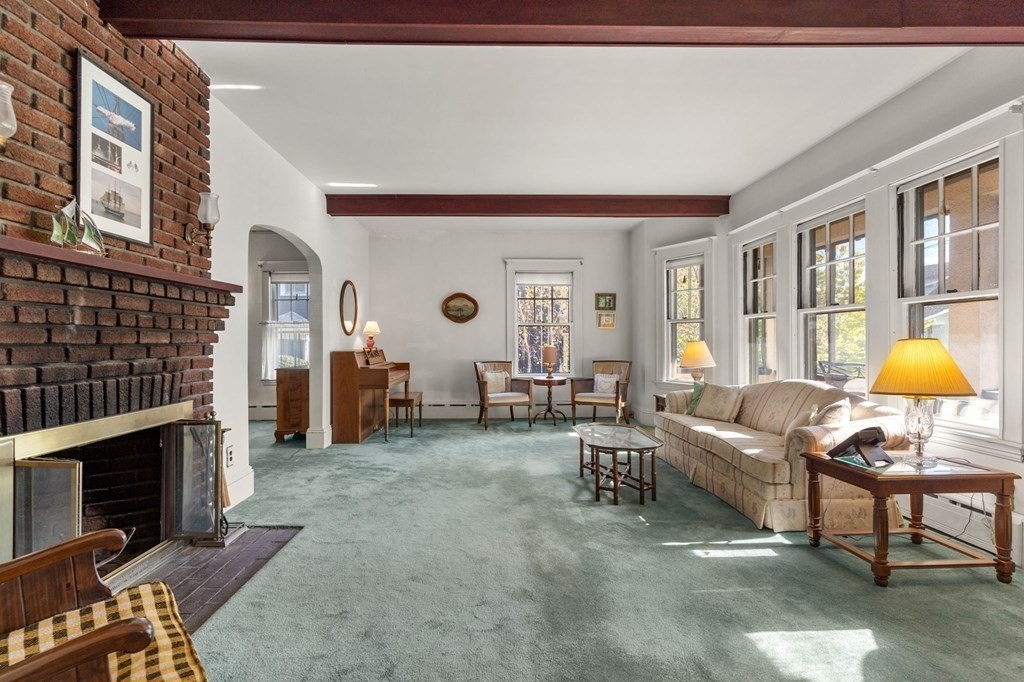 21 Naples Road Salem, MA 01970 - Photo 9 of 42 Gallery Image 9