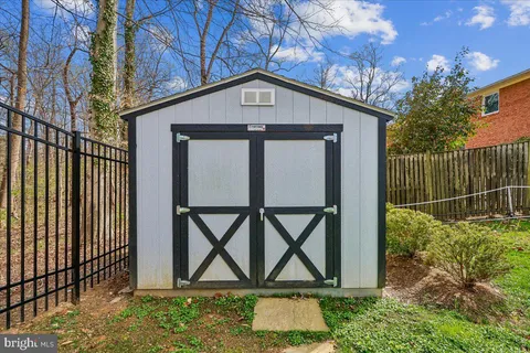 $1,495,000 | 8101 Whittier Boulevard, Bethesda, MD 20817