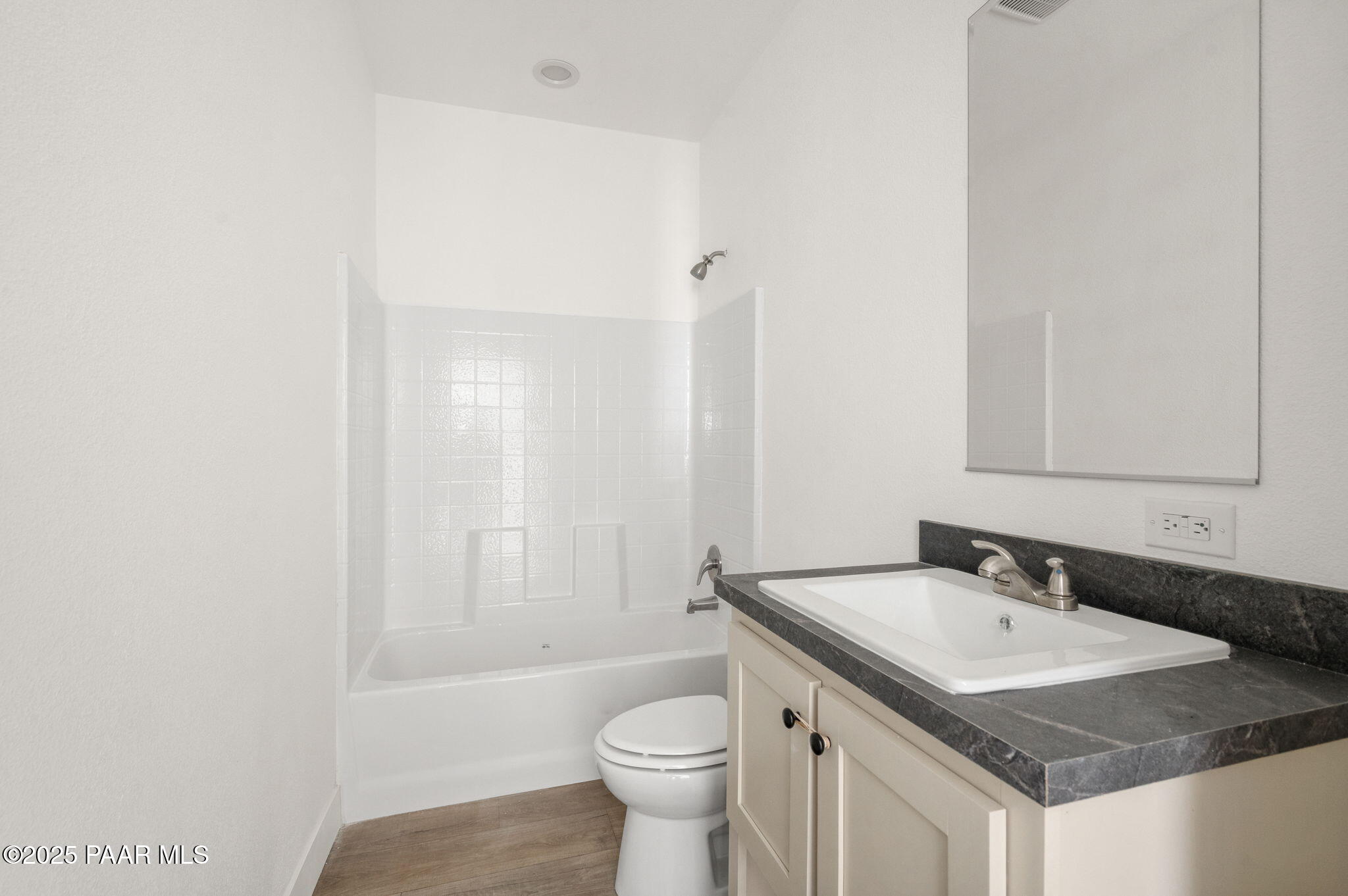 29 East Abra Road Paulden, AZ 86334 - Photo 16 of 22 25-Bathroom 2