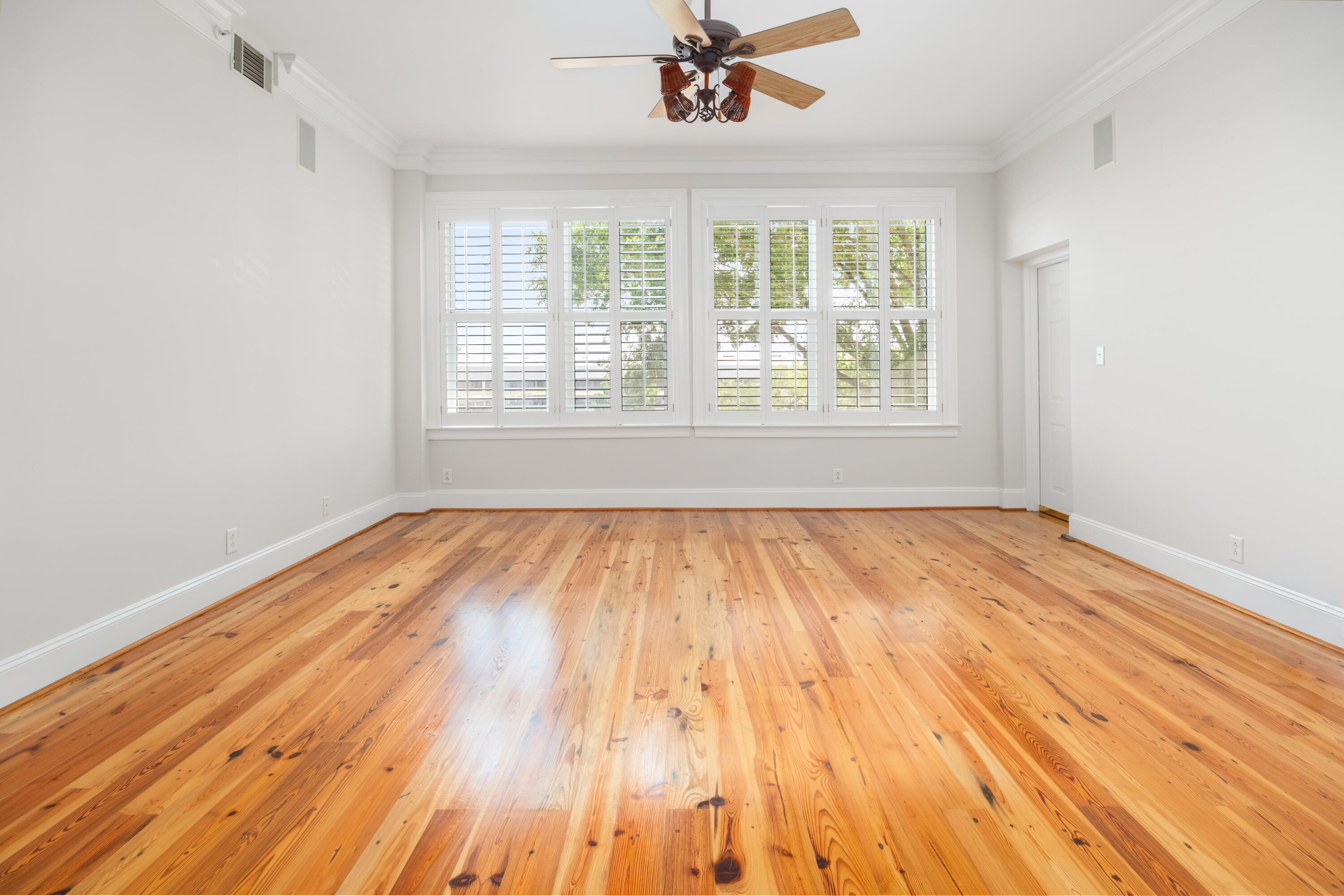 2 Wharfside Street, Unit 2C Charleston, SC 29401 - Photo 18 of 39 20