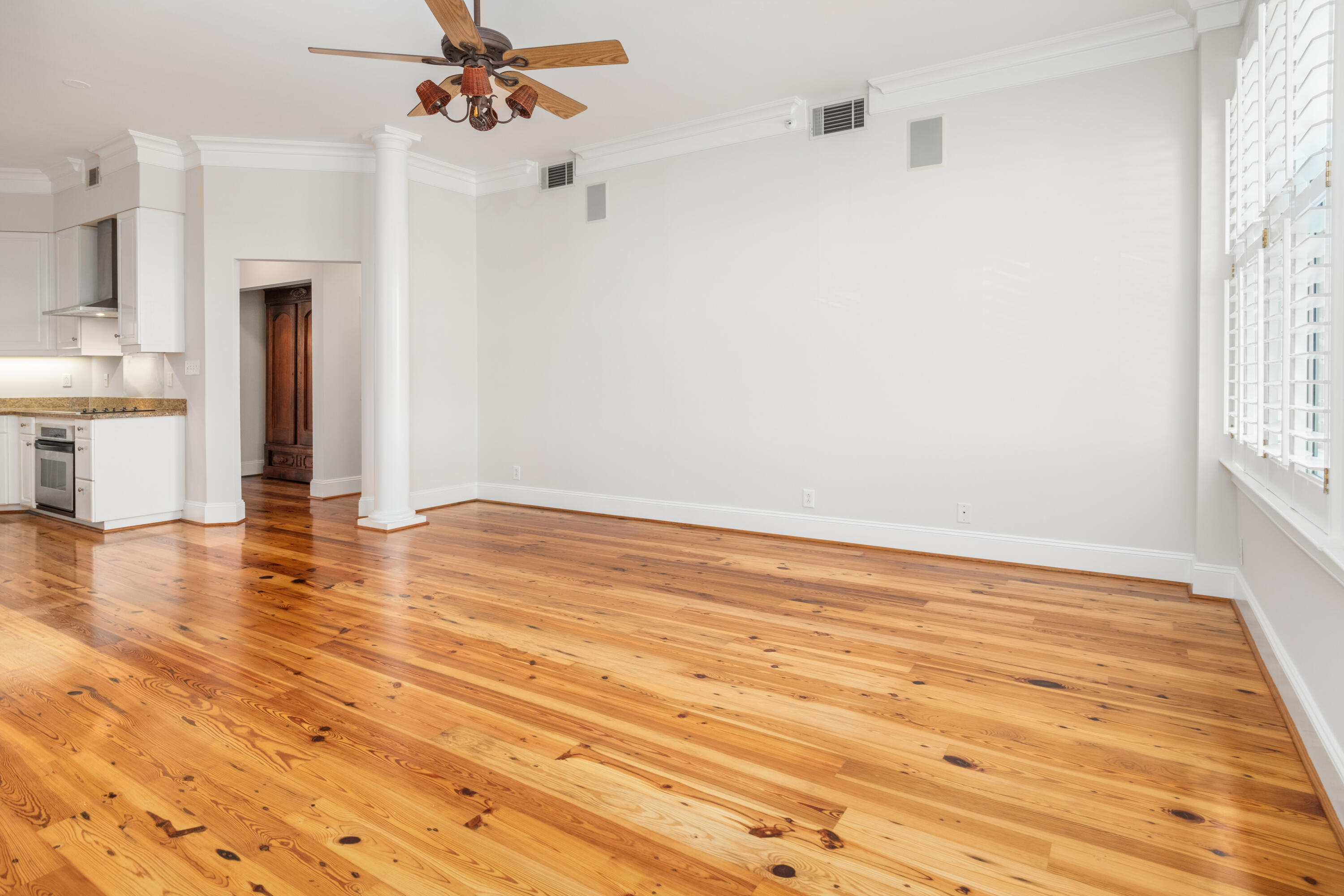 2 Wharfside Street, Unit 2C Charleston, SC 29401 - Photo 19 of 39 22