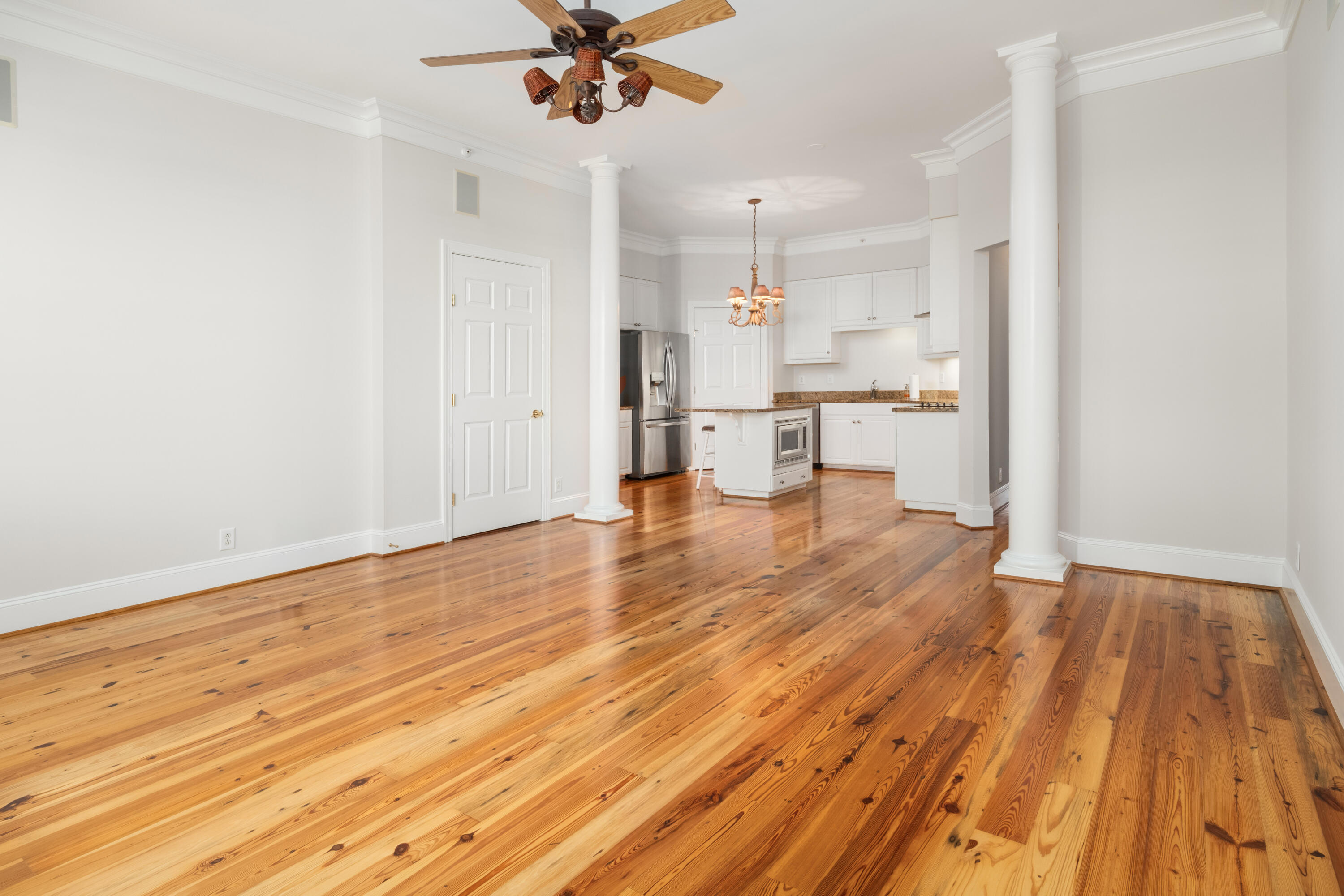2 Wharfside Street, Unit 2C Charleston, SC 29401 - Photo 20 of 39 23