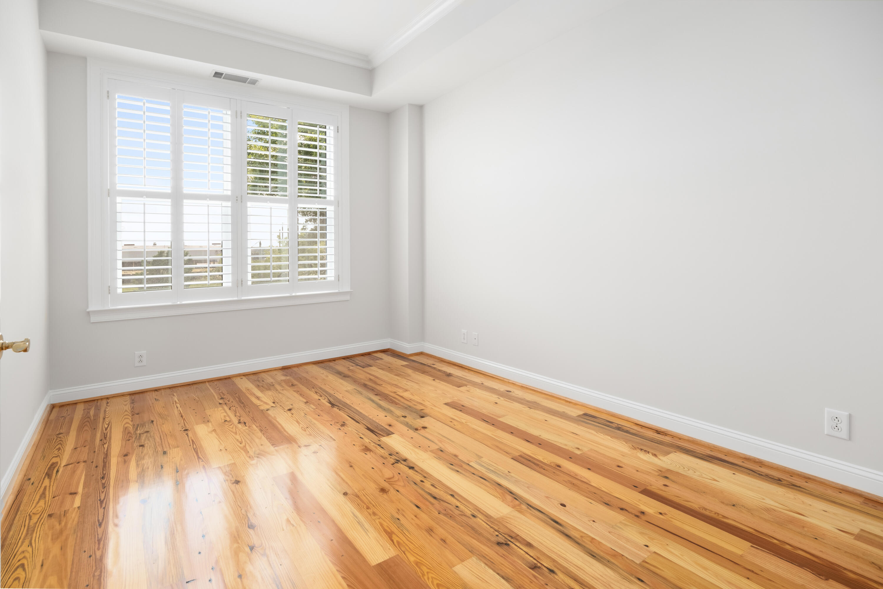 2 Wharfside Street, Unit 2C Charleston, SC 29401 - Photo 30 of 39 33