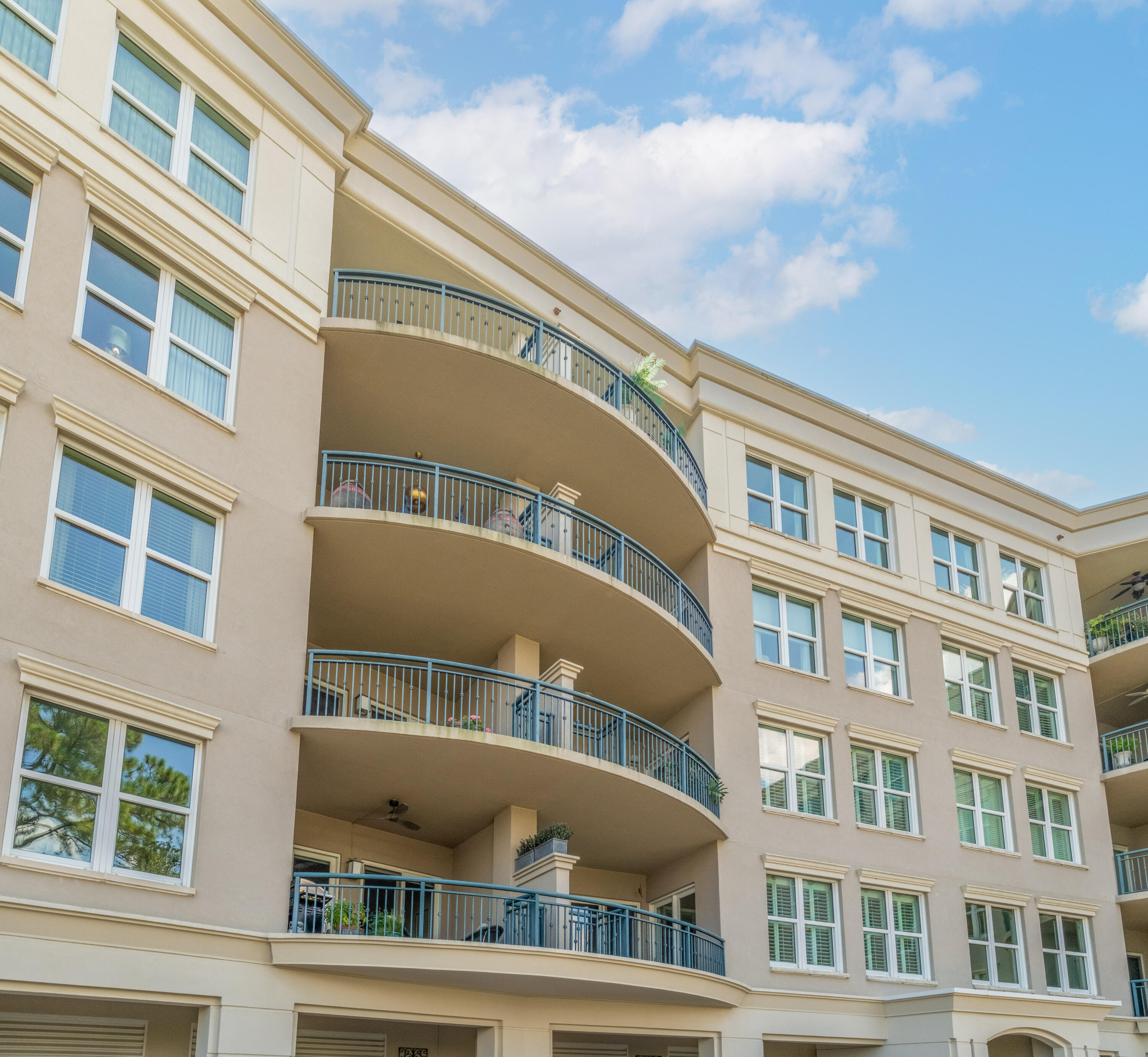 2 Wharfside Street, Unit 2C Charleston, SC 29401 - Photo 8 of 39 09