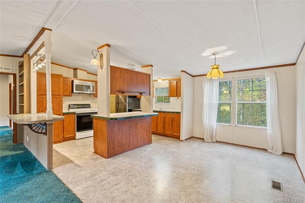 1086 Love Valley Road Clover, SC 29710 - Photo 11 of 25 Gallery Image 11