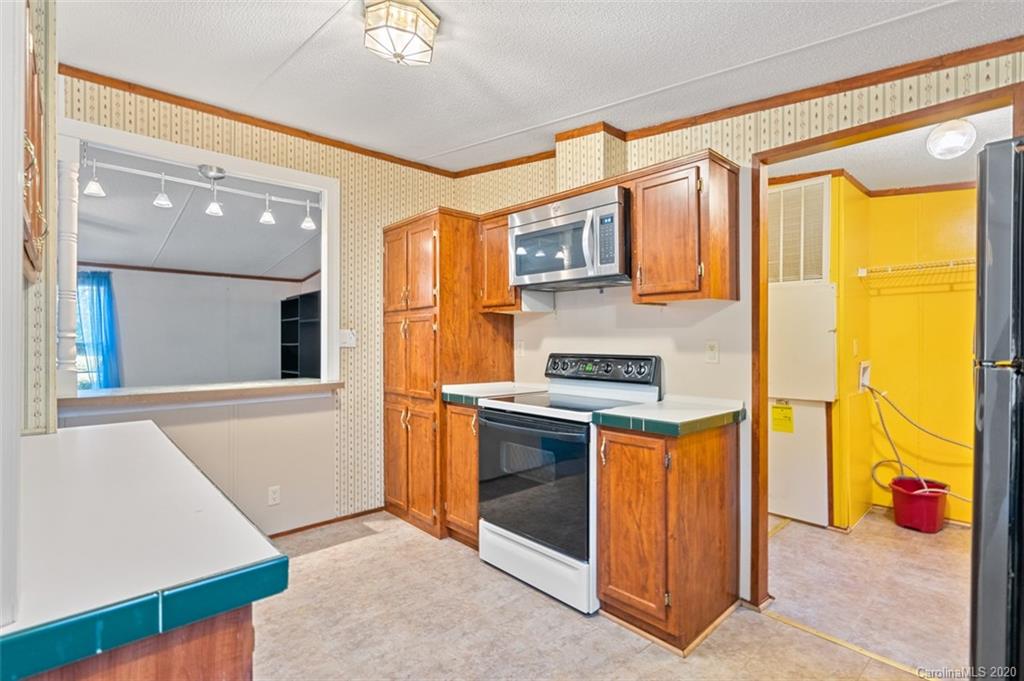 1086 Love Valley Road Clover, SC 29710 - Photo 14 of 25 Gallery Image 14
