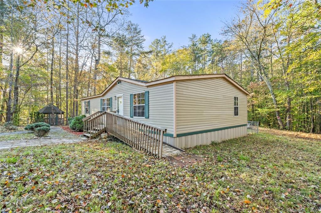 1086 Love Valley Road Clover, SC 29710 - Photo 19 of 25 Gallery Image 19