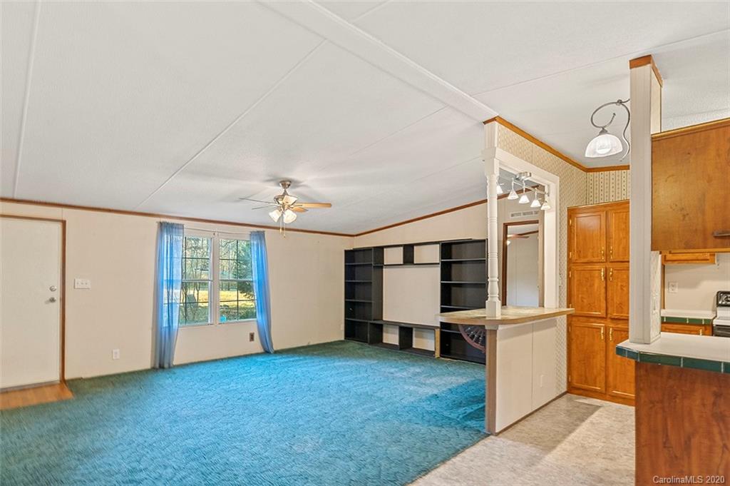 1086 Love Valley Road Clover, SC 29710 - Photo 10 of 25 Gallery Image 10