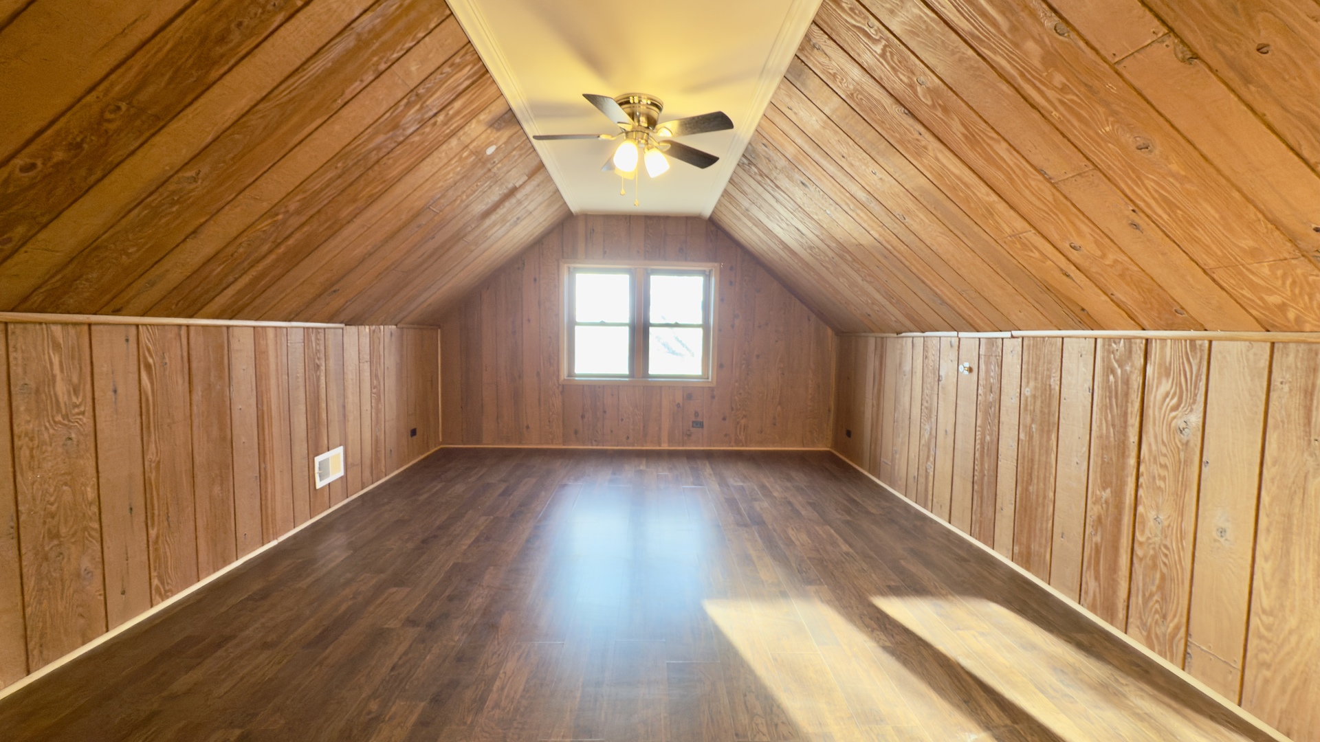 7127 South Ridgeway Avenue Chicago, IL 60629 - Photo 23 of 28 a view of a hallway with wooden floor and staircase