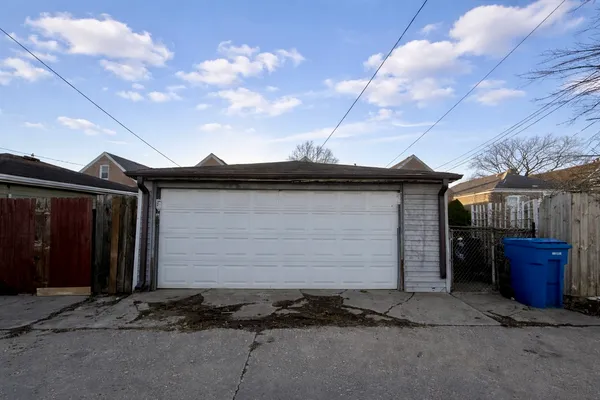$2,700 | 7127 South Ridgeway Avenue, Chicago, IL 60629
