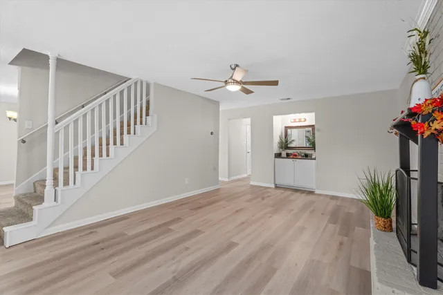 $2,195 | 16015 Southampton Drive, Spring, TX 77379