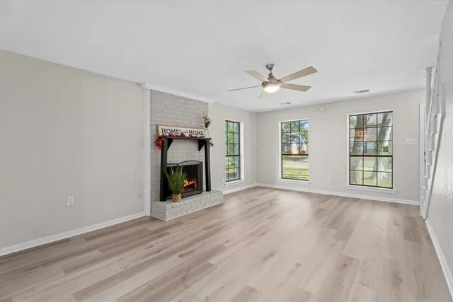 $2,195 | 16015 Southampton Drive, Spring, TX 77379