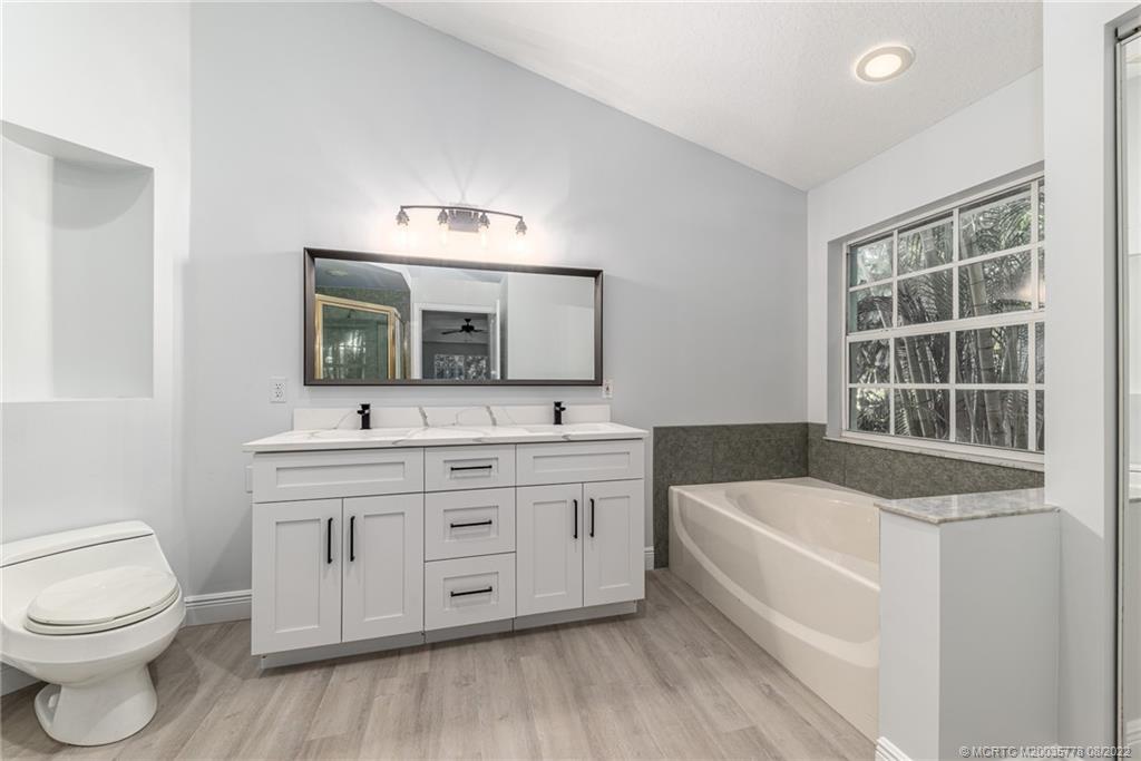 5375 Southeast Reef Way Stuart, FL 34997 - Photo 19 of 36