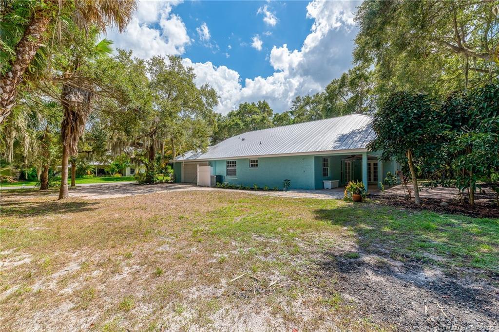5375 Southeast Reef Way Stuart, FL 34997 - Photo 29 of 36