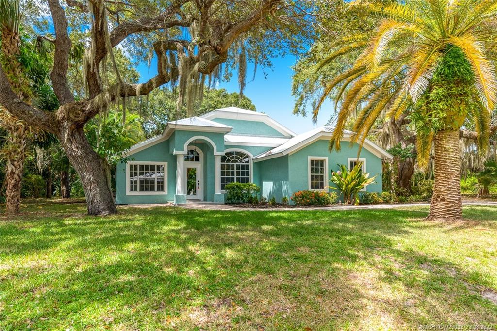 5375 Southeast Reef Way Stuart, FL 34997 - Photo 3 of 36