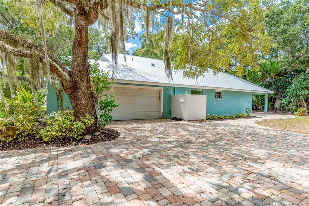 5375 Southeast Reef Way Stuart, FL 34997 - Photo 6 of 36