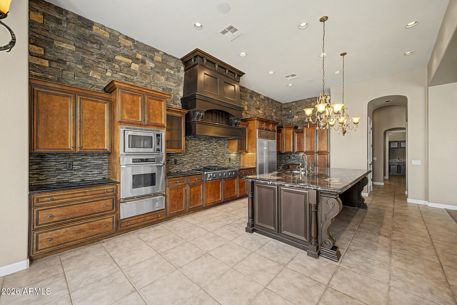 4046 North Silver Ridge Circle Mesa, AZ 85207 - Photo 11 of 53 Kitchen