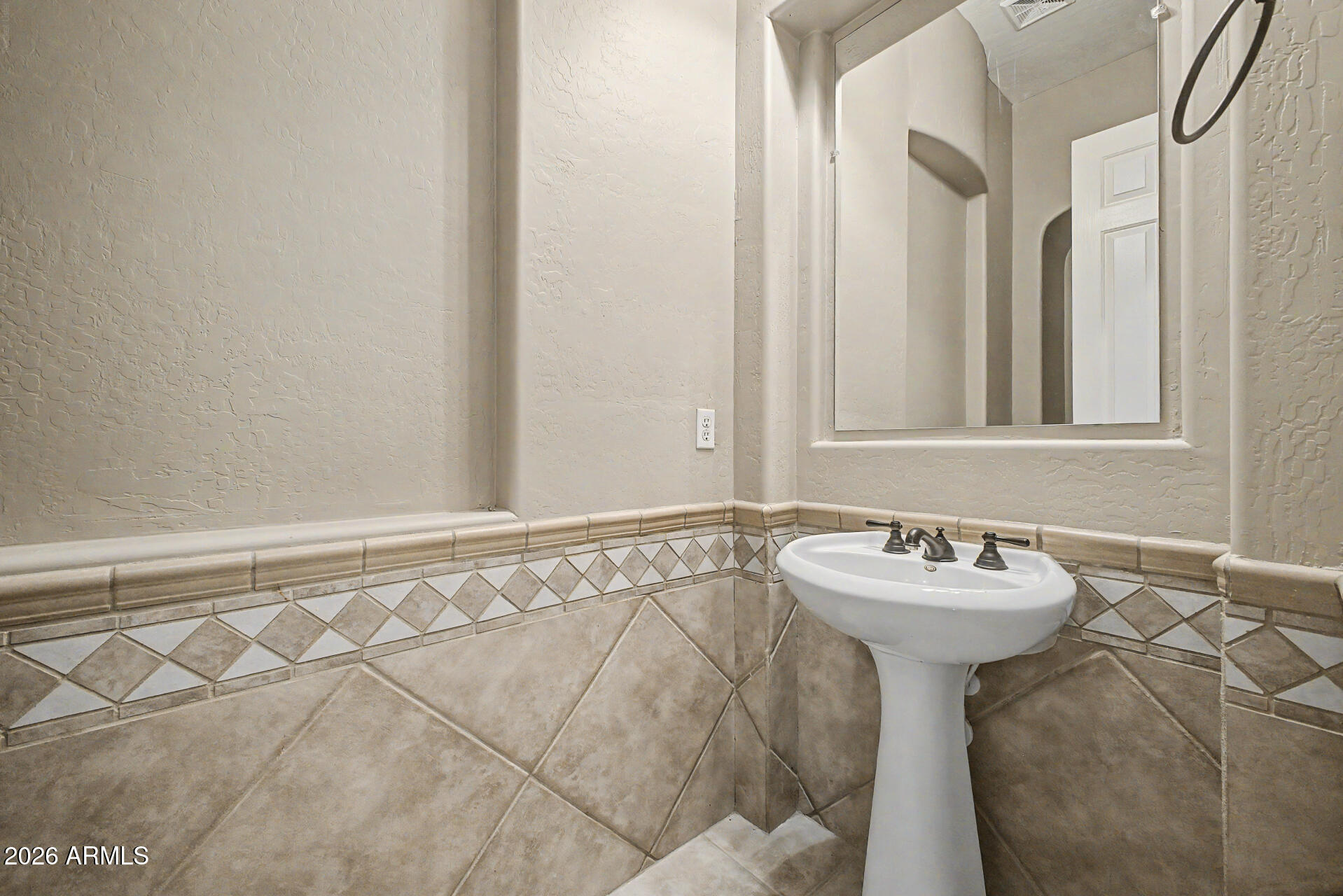4046 North Silver Ridge Circle Mesa, AZ 85207 - Photo 21 of 53 Powder Room