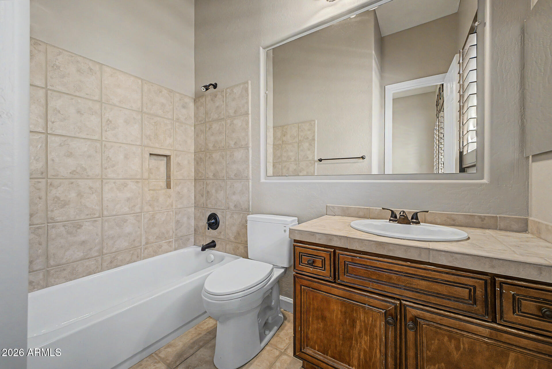 4046 North Silver Ridge Circle Mesa, AZ 85207 - Photo 33 of 53 Guest Bath 2